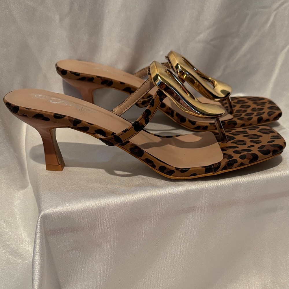 Forever Leopard Print Mule Heels Gold Buckle Square Toe Size 10 NWOT